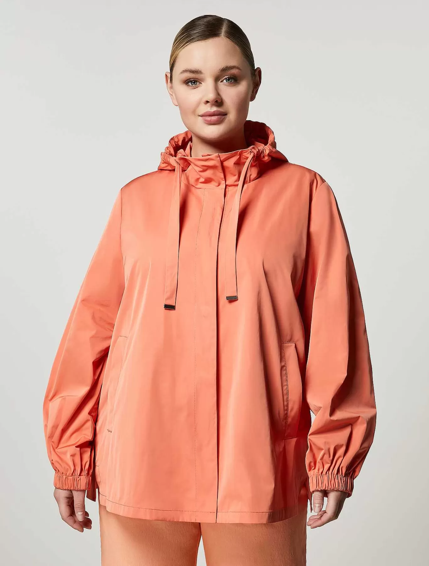 Shop Parka Courte En Tissu A Memoire De Forme Deperlante Femmes Manteaux Et Trenchs